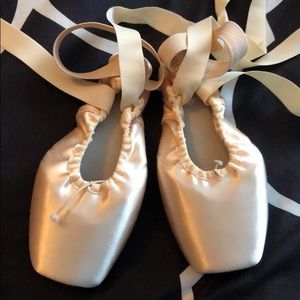 european bloch pointe shoes